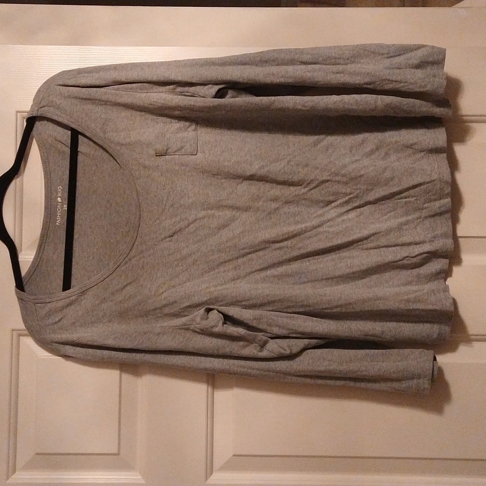 Women's plus size Gray long sleeve shirt size 2X
